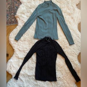 Everlane long sleeve mock neck ribbed tops size medium